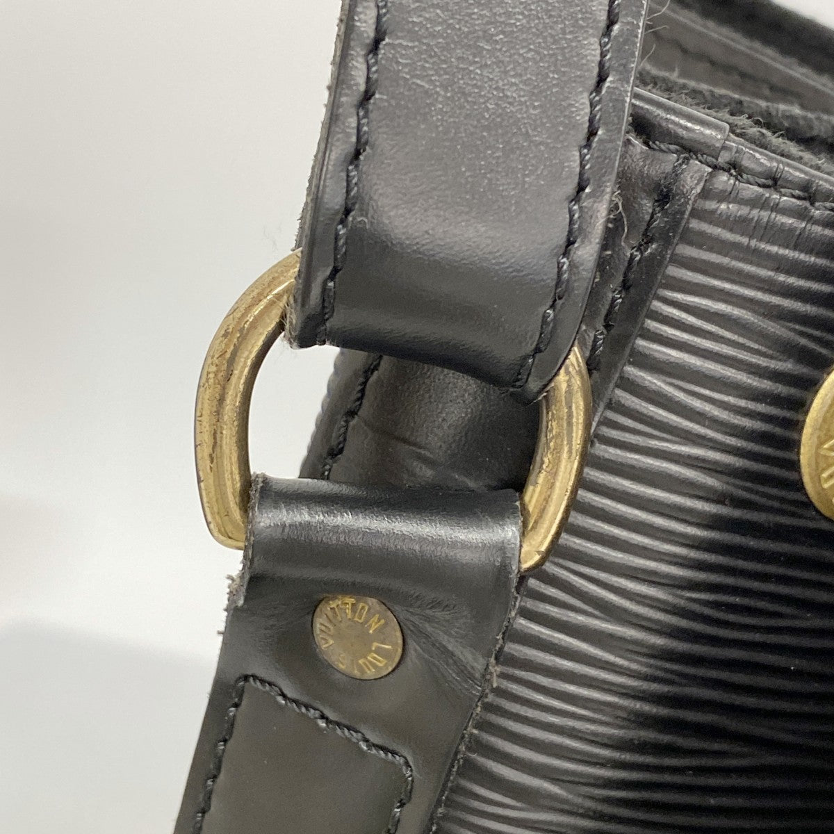 【6fd5696-k】ルイヴィトン ショルダーバッグ エピ ノエ M59002 ノワール【中古】レディース
