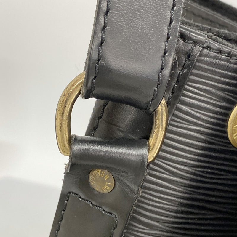 【6fd5696-k】ルイヴィトン ショルダーバッグ エピ ノエ M59002 ノワール【中古】レディース