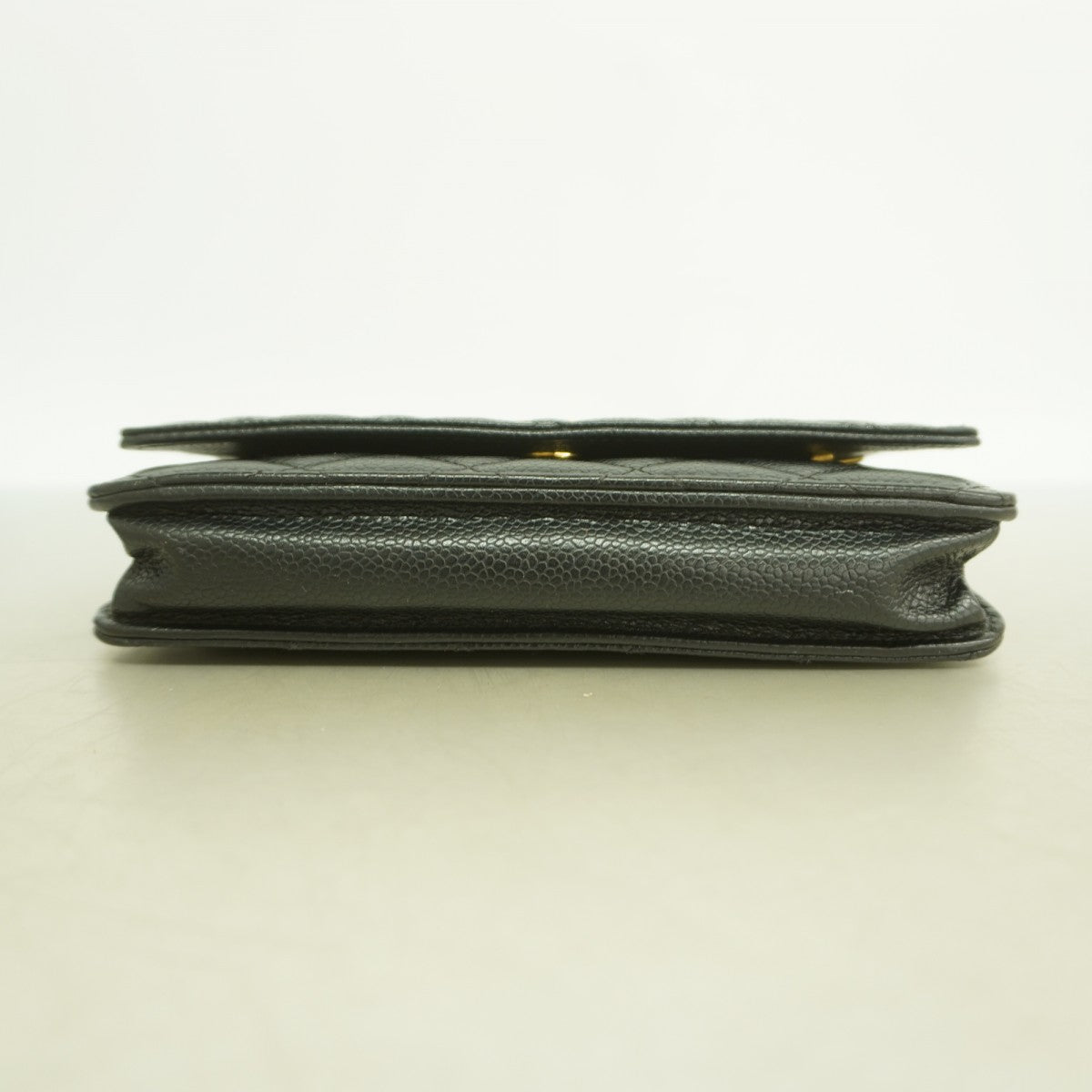 【6fd5709】シャネル ショルダーウォレット マトラッセ キャビアスキン ブラック ゴールド金具【中古】レディース