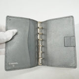 【6fd5748】シャネル 手帳カバー レザー グレー シルバー金具【中古】レディース