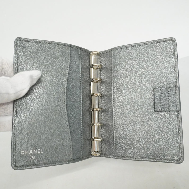 【6fd5748】シャネル 手帳カバー レザー グレー シルバー金具【中古】レディース