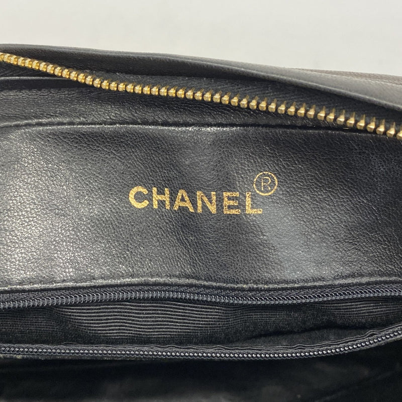 【6fd5760】シャネル ショルダーバッグ マトラッセ フリンジショルダー ラムスキン ブラック ゴールド金具【中古】レディース