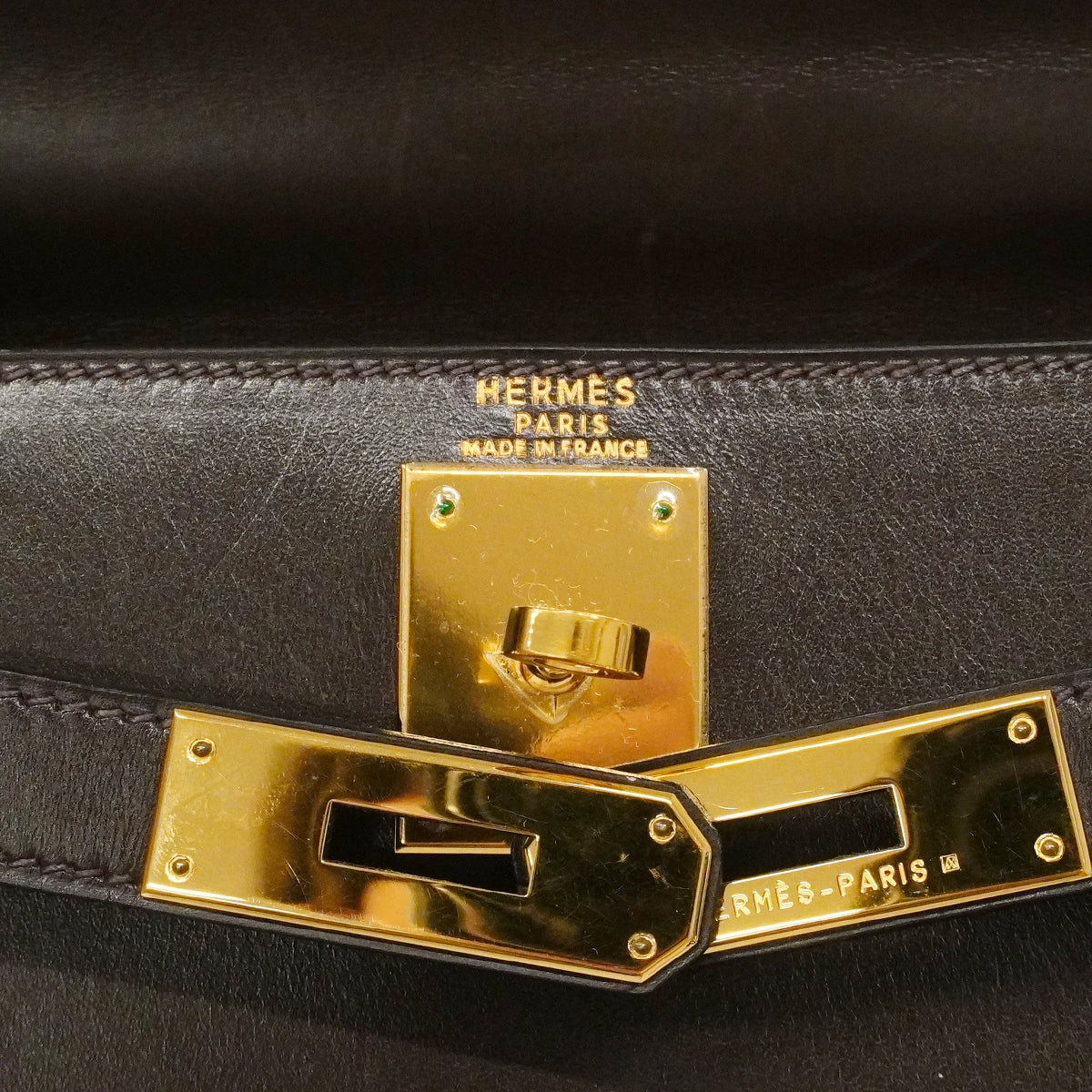 【6fd5775】エルメス ハンドバッグ ケリー28 ボックスカーフ ハバナ ゴールド金具 □E刻印 2wayバッグ【中古】レディース