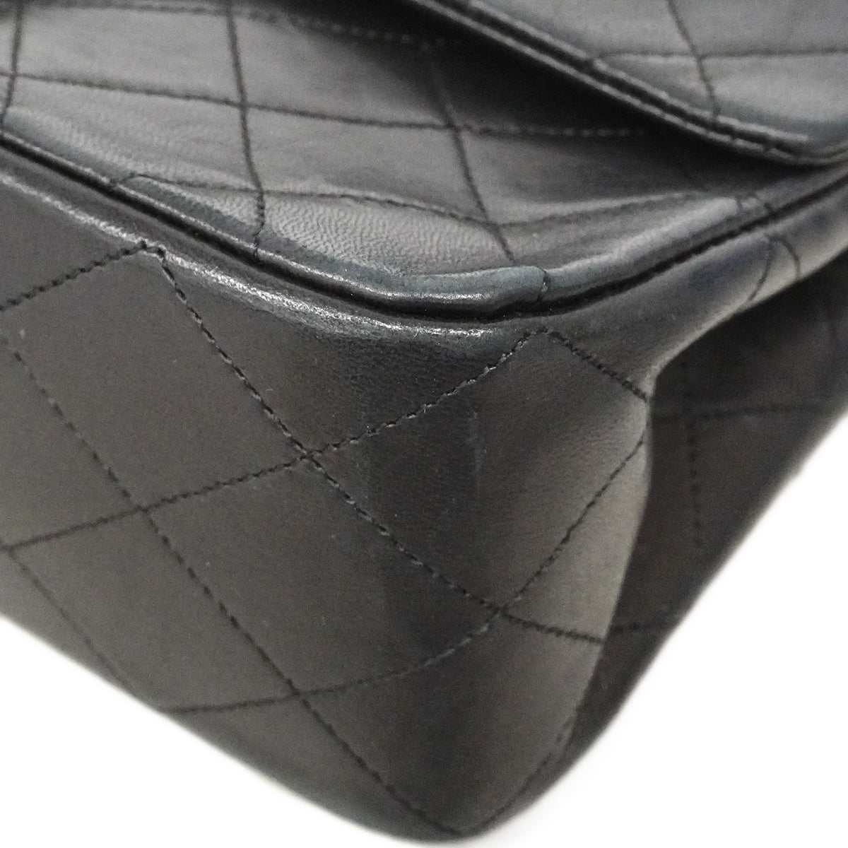 【6fd5777】シャネル ショルダーバッグ マトラッセ Wフラップ Wチェーン ラムスキン ブラック ゴールド金具【中古】レディース