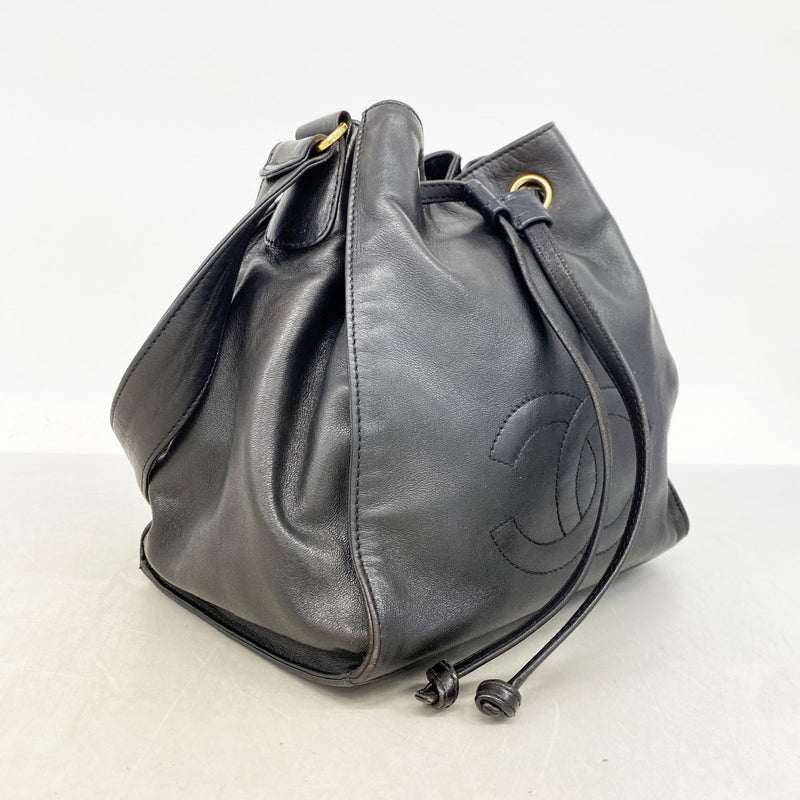 【6fd5782】シャネル ショルダーバッグ ラムスキン ブラック ゴールド金具【中古】レディース