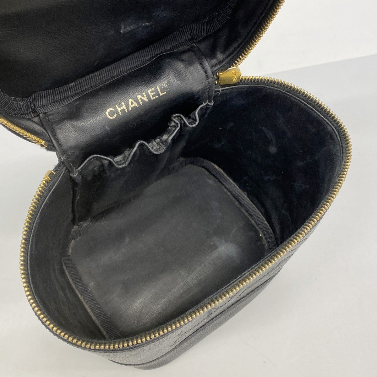 【6fd5790】シャネル バニティバッグ キャビアスキン ブラック ゴールド金具【中古】レディース
