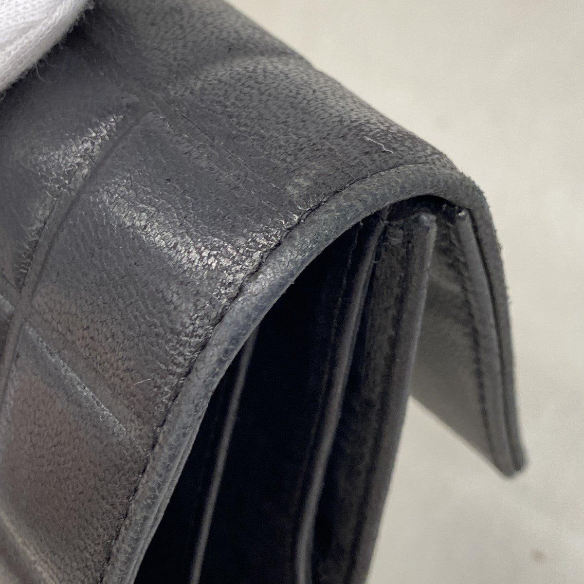 【6fd5801】シャネル 三つ折り財布 チョコバー ラムスキン ブラック ゴールド金具【中古】レディース