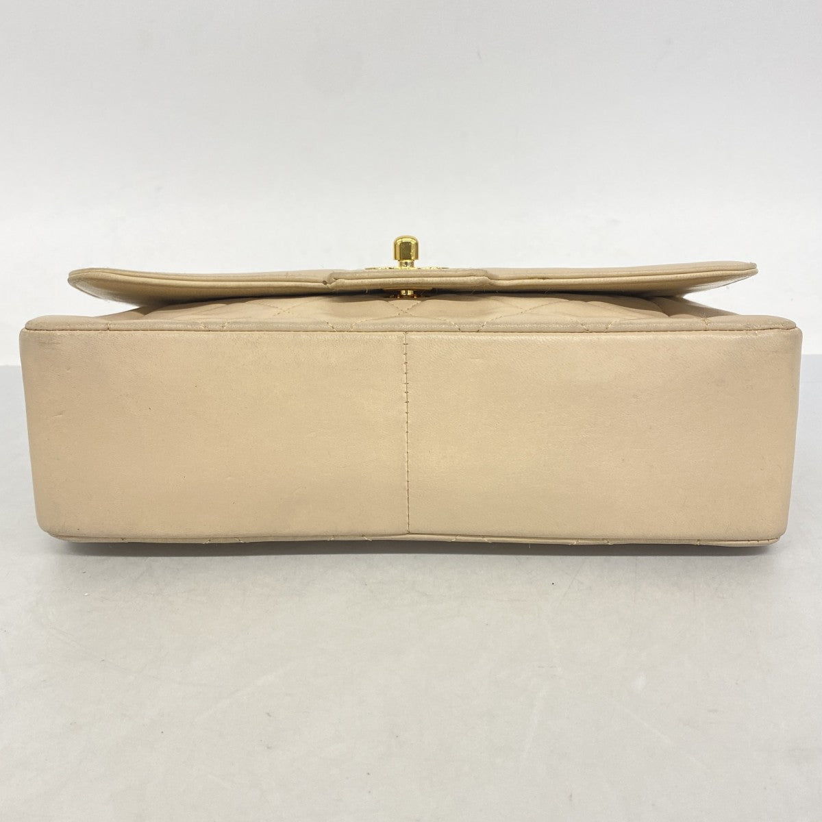 【6fd5846】シャネル ショルダーバッグ マトラッセ チェーンショルダー ラムスキン ベージュ ゴールド金具【中古】レディース