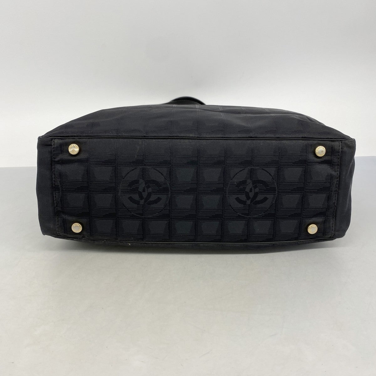 【6fd5848】シャネル トートバッグ ニュートラベル ナイロン ブラック ゴールド金具【中古】レディース