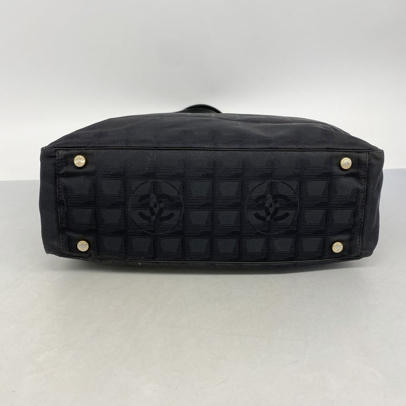 【6fd5848】シャネル トートバッグ ニュートラベル ナイロン ブラック ゴールド金具【中古】レディース