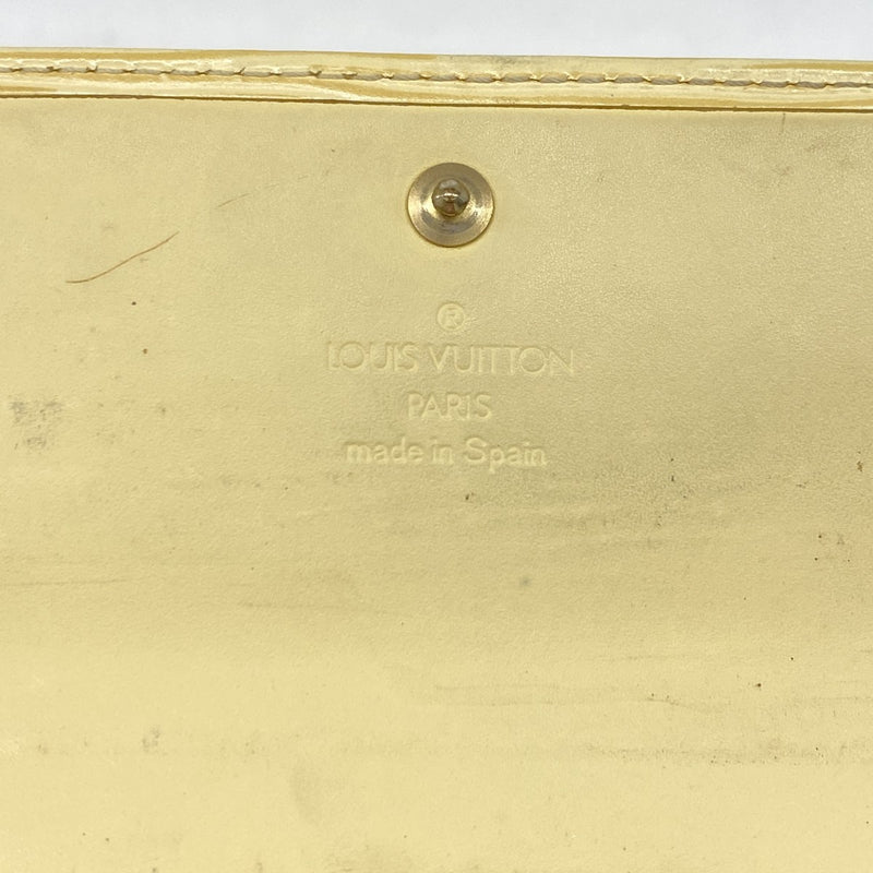【6fd5884】ルイヴィトン 三つ折り長財布 エピ ポルトフォイユインターナショナル M6338A ヴァニラ【中古】レディース