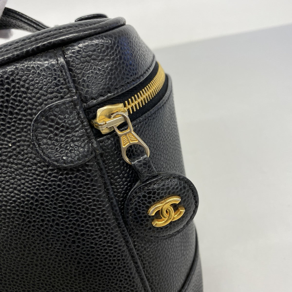 【6fd5913】シャネル バニティバッグ キャビアスキン ブラック ゴールド金具【中古】レディース