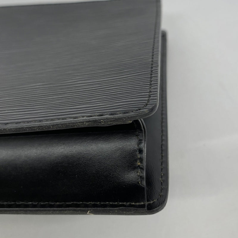 【6fd5917】ルイヴィトン クラッチバッグ エピ ポシェットオム M52522 ノワール【中古】メンズ