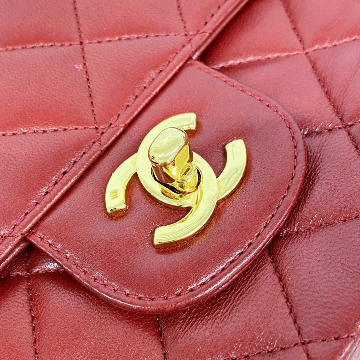 【6fd5926】シャネル ショルダーバッグ マトラッセ Wフラップ Wチェーン ラムスキン レッド ゴールド金具【中古】レディース
