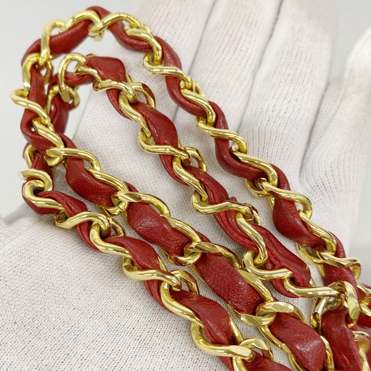 【6fd5926】シャネル ショルダーバッグ マトラッセ Wフラップ Wチェーン ラムスキン レッド ゴールド金具【中古】レディース