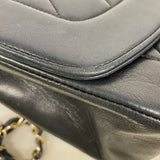 【6fd5927】シャネル ショルダーバッグ ダイアナ チェーンショルダー ラムスキン ブラック ゴールド金具【中古】レディース