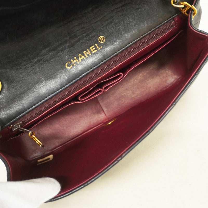 【6fd5928】シャネル ショルダーバッグ マトラッセ チェーンショルダー ラムスキン ブラック ゴールド金具【中古】レディース