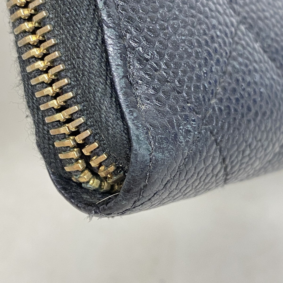 【6fd5952】シャネル 長財布 マトラッセ キャビアスキン ブラック シャンパンゴールド金具【中古】レディース
