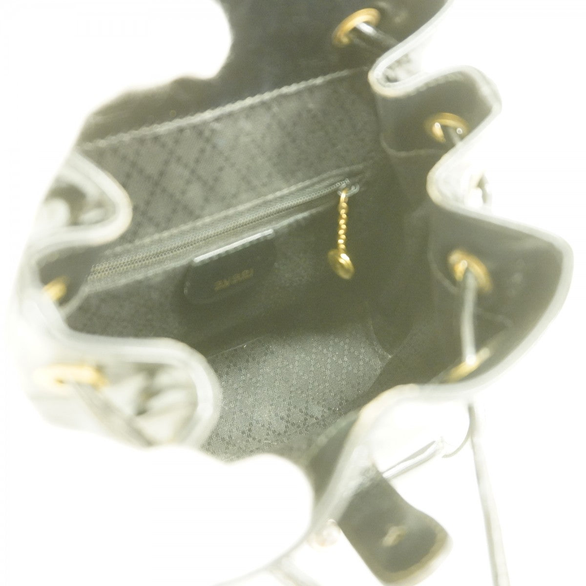 【6fd5955】グッチ リュック・デイパック バンブー 003 1705 0030 エナメル ブラック ゴールド金具【中古】レディース