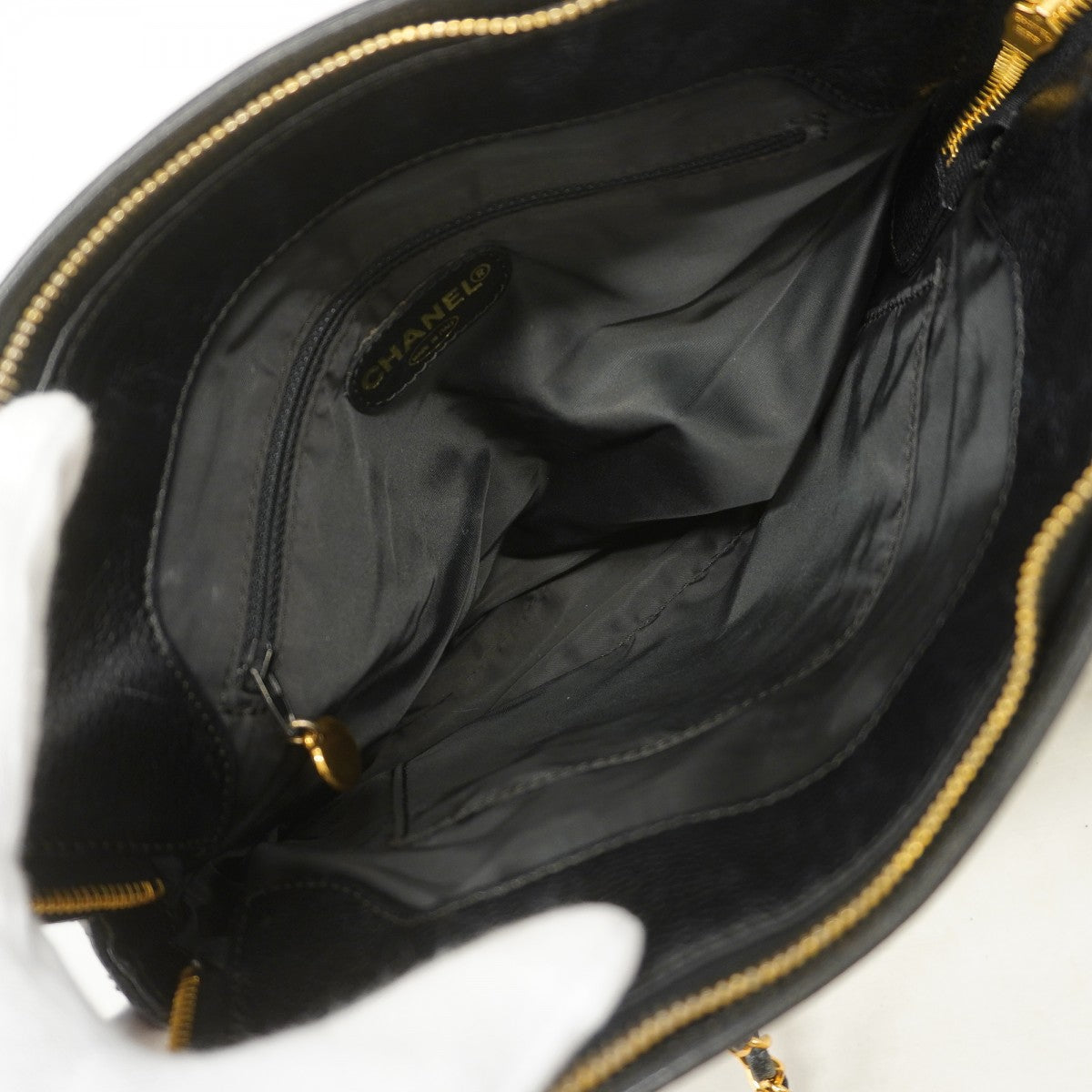 【6fd6067】シャネル ショルダーバッグ チェーンショルダー キャビアスキン ブラック ゴールド金具【中古】レディース