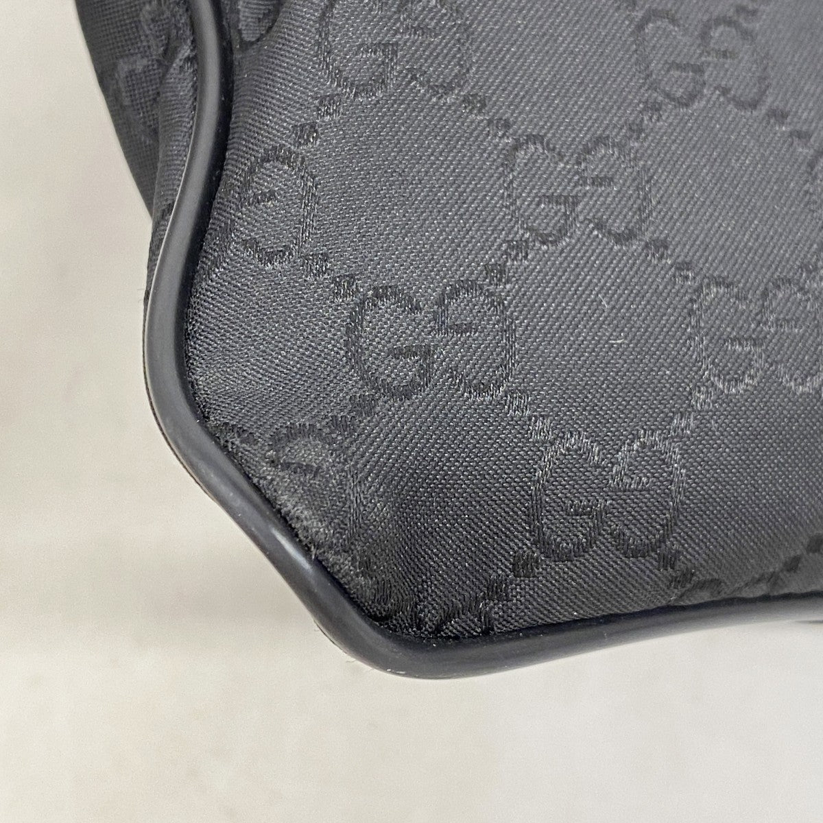 【6fd6086】グッチ ショルダーバッグ GGナイロン 449183 ナイロン ブラック シルバー金具【中古】レディース