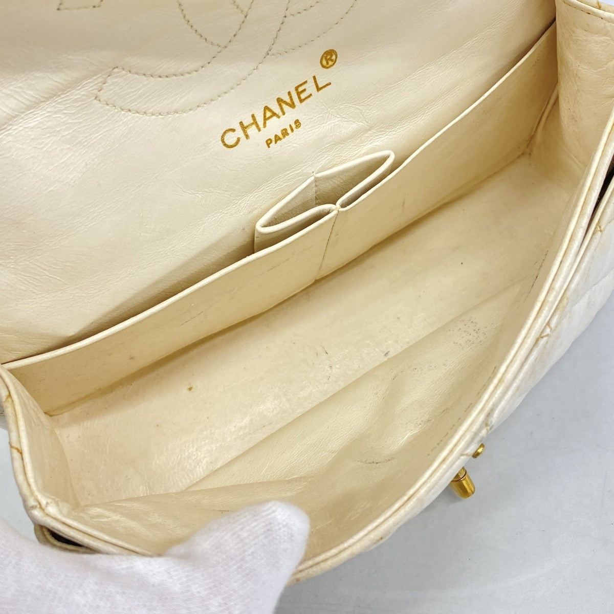 【6fd6099】シャネル ショルダーバッグ マトラッセ Wフラップ Wチェーン ラムスキン ホワイト ゴールド金具【中古】レディース