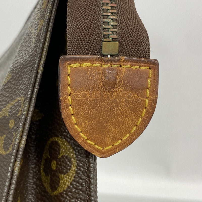 【6fd6138】ルイヴィトン ポーチ モノグラム ポッシュトワレット26 M47542 ブラウン【中古】レディース