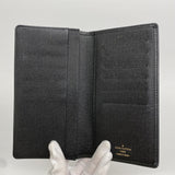 【6fd6139】ルイヴィトン 長札入れ エピ ポルトカルトクレディ M63212 ノワール【中古】メンズ