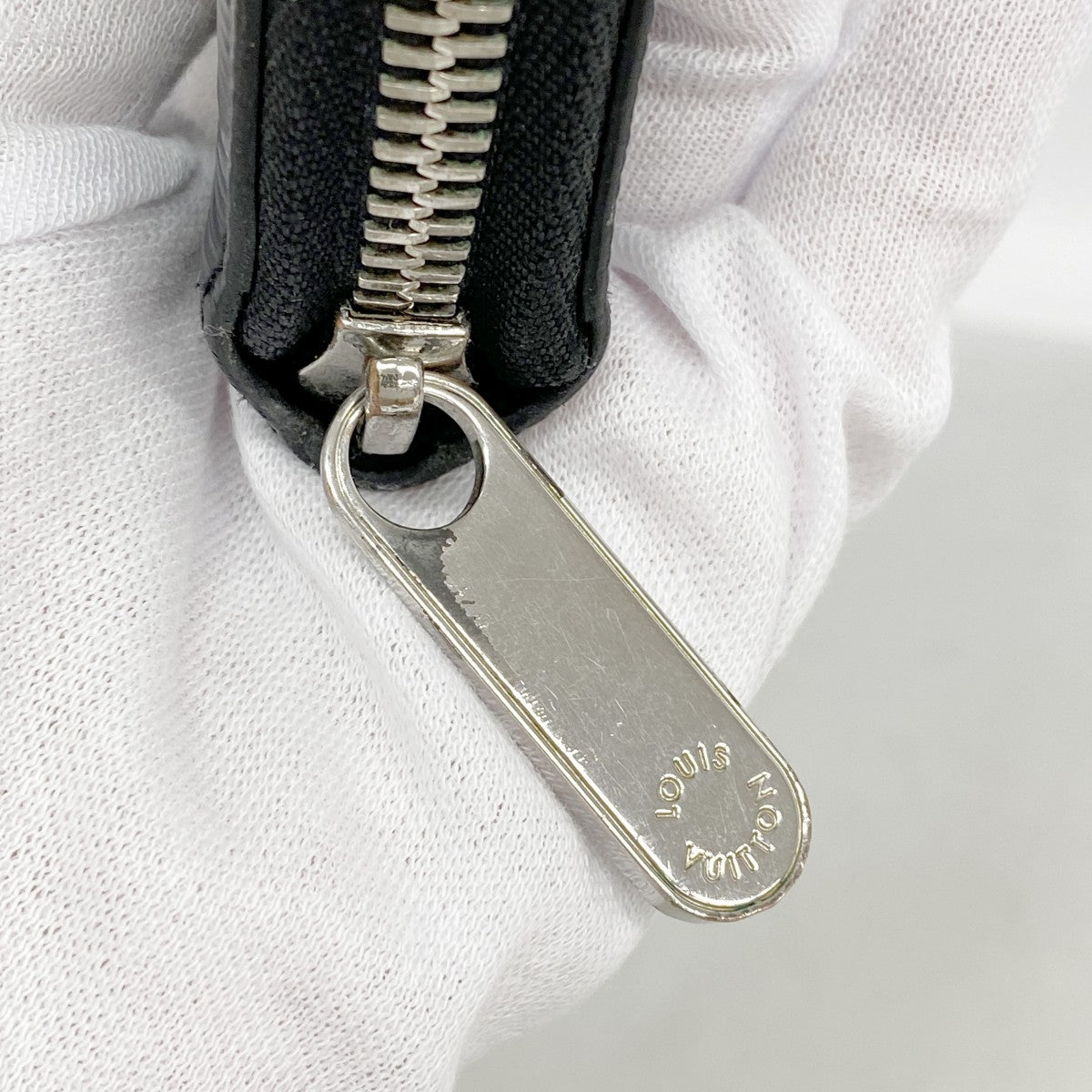 【6fd6164】ルイヴィトン 長財布 エピ ジッピーウォレット M61857 ノワール【中古】メンズ レディース ユニセックス