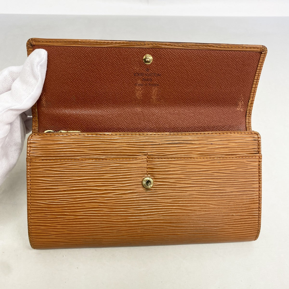 【6fd6268】ルイヴィトン 長財布 エピ ポシェットポルトモネカルトクレディ M63573 ケニアブラウン【中古】レディース