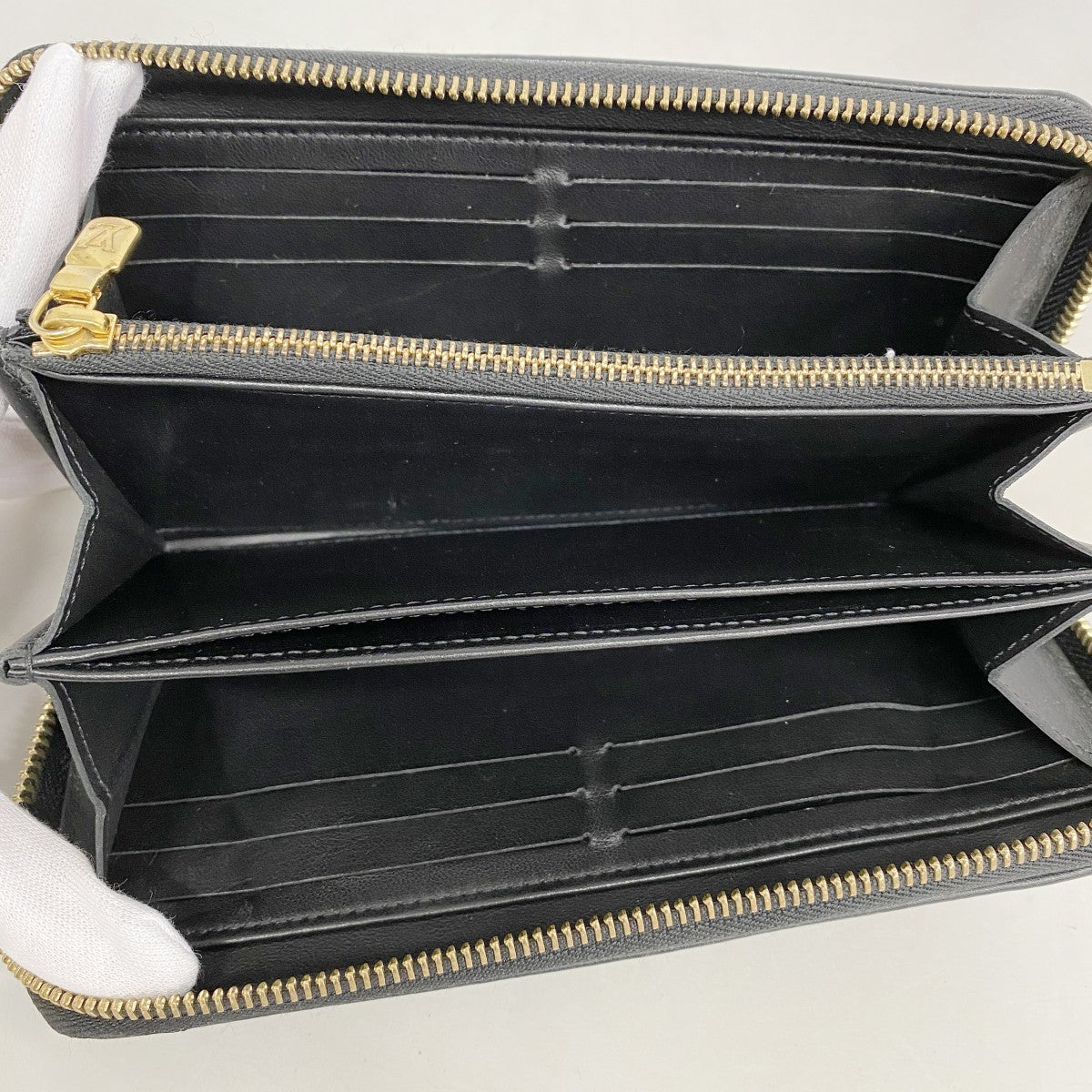 【6fd6269】ルイヴィトン 長財布 モノグラム・エンボス/クッサン ジッピーウォレット M81510 ノワール【中古】レディース