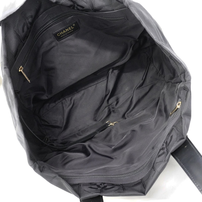 【6fd6272-k】シャネル トートバッグ ニュートラベル ナイロン ブラック シャンパンゴールド金具【中古】レディース