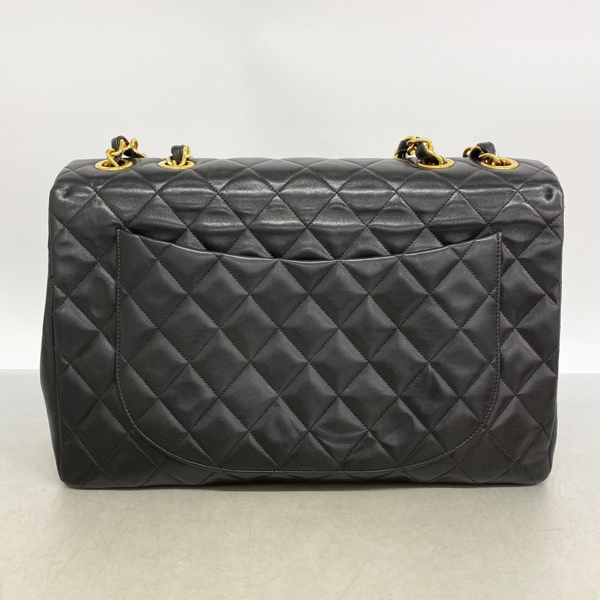 【6fd6281】シャネル ショルダーバッグ デカマトラッセ Wチェーン ラムスキン ブラック ゴールド金具【中古】レディース