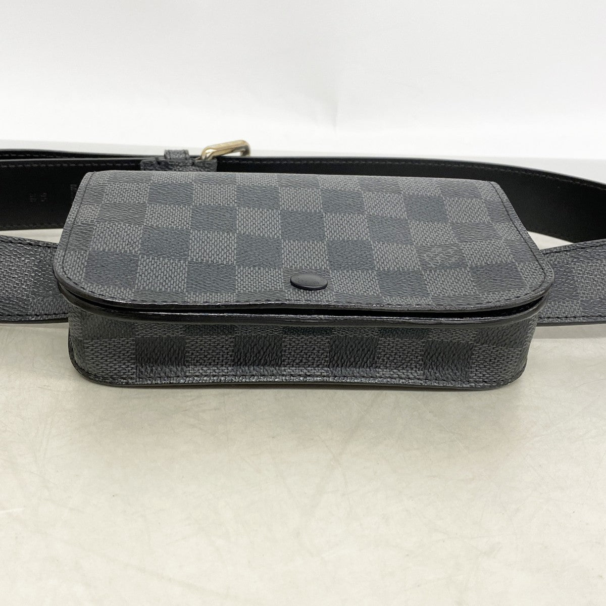 【6fd6289】ルイヴィトン ウエストバッグ ダミエ・グラフィット サンチュールポシェットオム M6837 ブラック【中古】メンズ