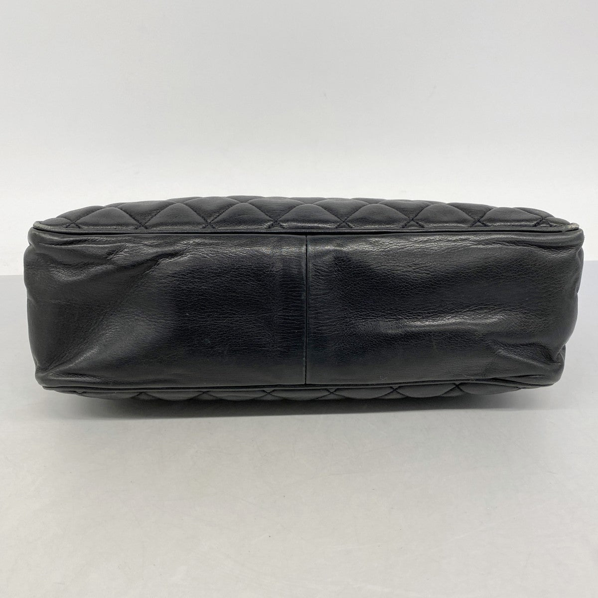 【6fe6306】シャネル ショルダーバッグ マトラッセ チェーンショルダー ラムスキン ブラック ゴールド金具【中古】レディース
