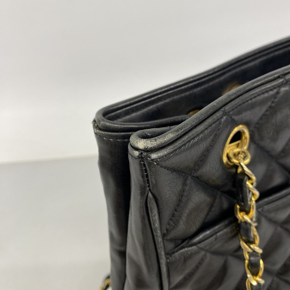 【6fe6306】シャネル ショルダーバッグ マトラッセ チェーンショルダー ラムスキン ブラック ゴールド金具【中古】レディース
