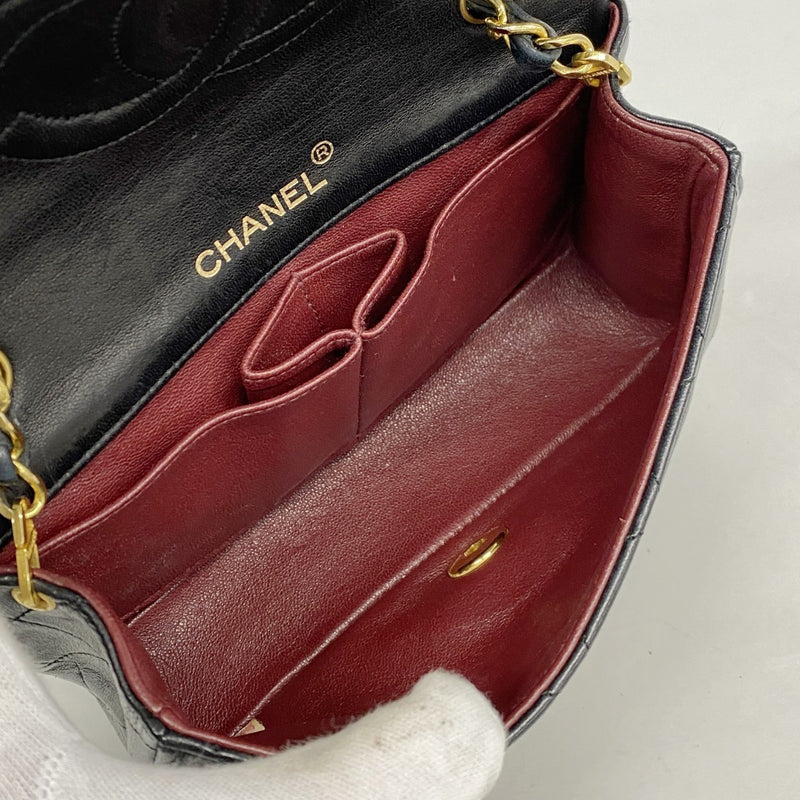 【6fe6314】シャネル ショルダーバッグ マトラッセ チェーンショルダー ラムスキン ブラック ゴールド金具【中古】レディース