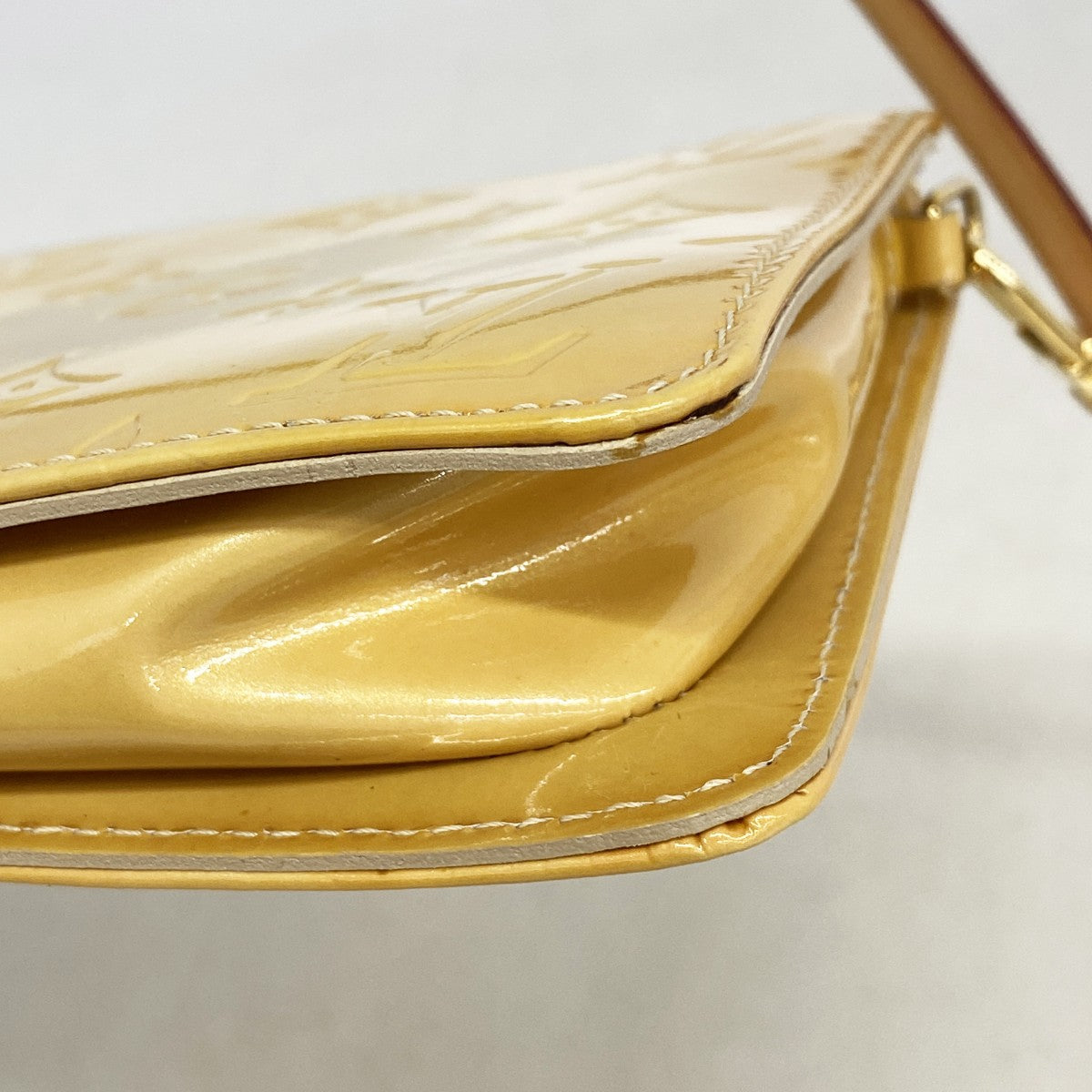 【6fe6358-k】ルイヴィトン ポーチ ヴェルニ レキシントン M91010 ベージュ【中古】レディース
