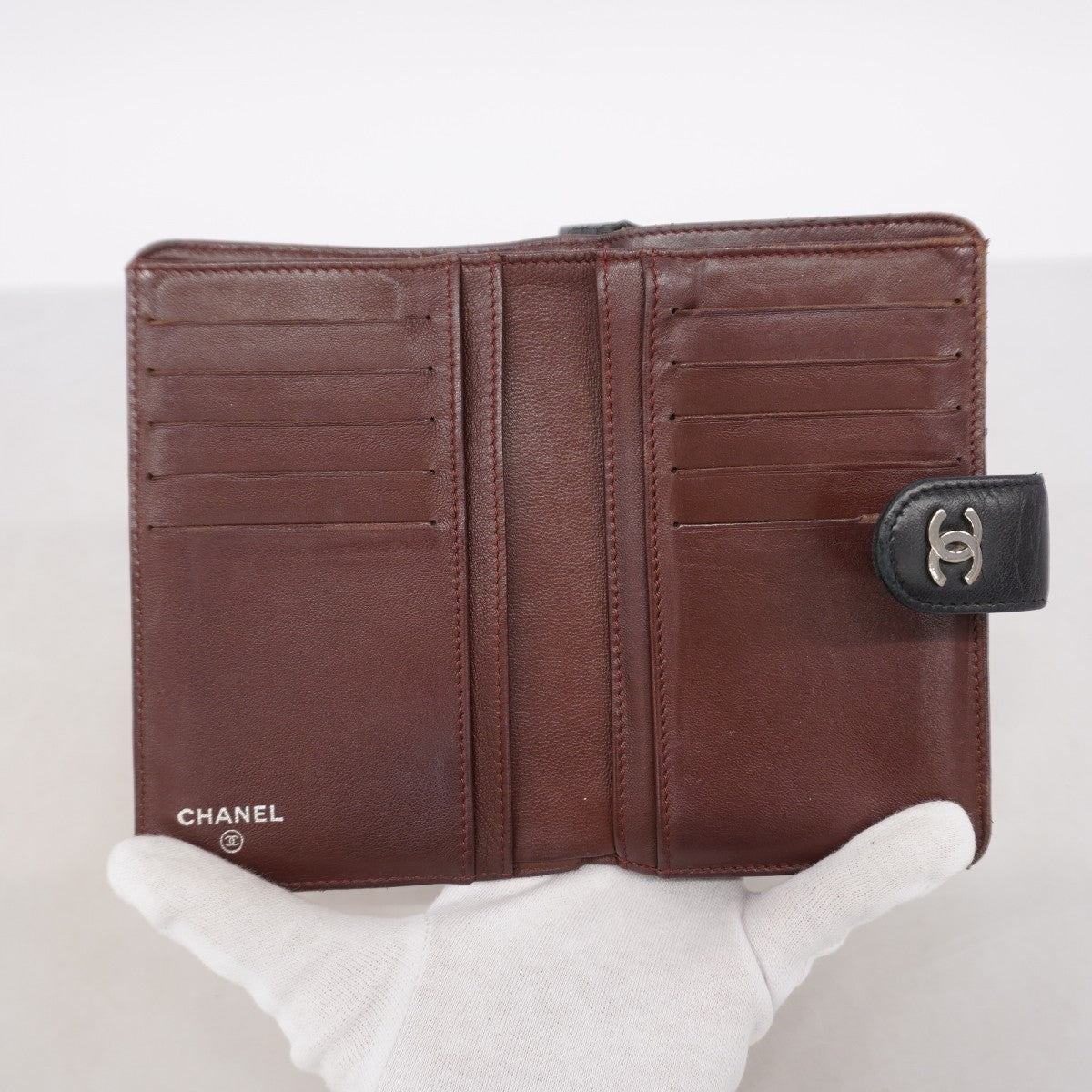 【6fe6418】シャネル 財布 マトラッセ ラムスキン ブラック シルバー金具【中古】レディース