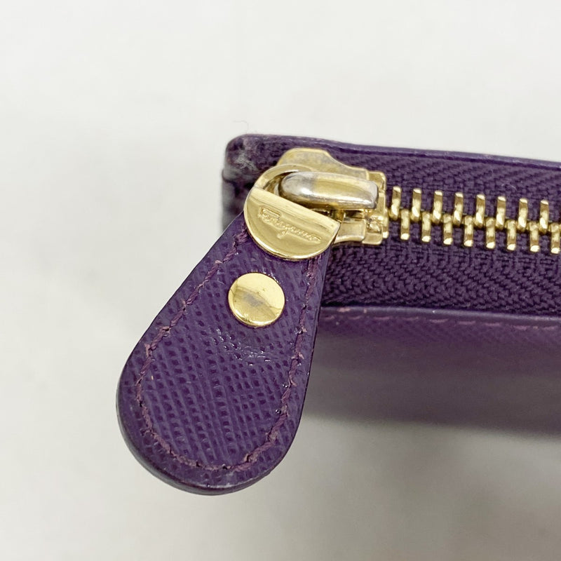 【6fe6460】サルヴァトーレフェラガモ 長財布 ヴァラ レザー パープル ゴールド金具【中古】レディース