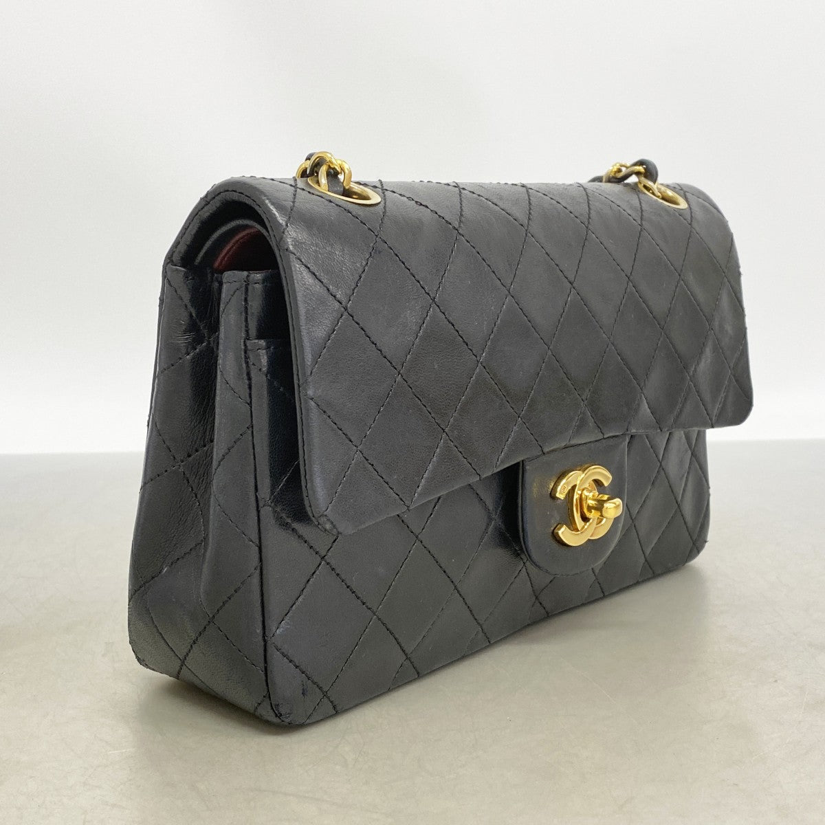 【6fe6469】シャネル ショルダーバッグ マトラッセ Wフラップ Wチェーン ラムスキン ブラック ゴールド金具【中古】レディース