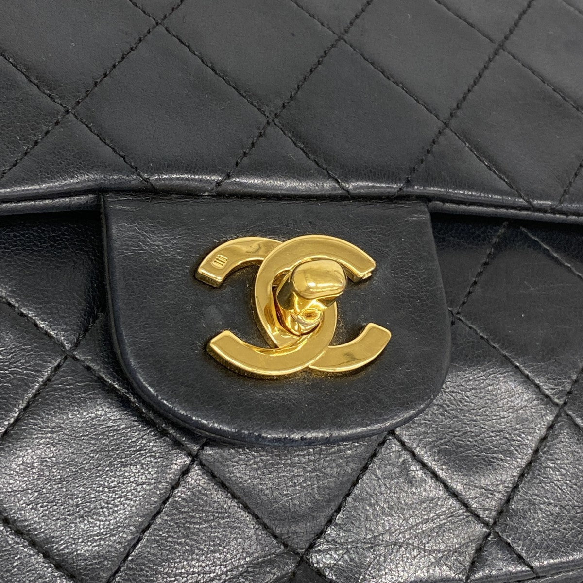 【6fe6469】シャネル ショルダーバッグ マトラッセ Wフラップ Wチェーン ラムスキン ブラック ゴールド金具【中古】レディース