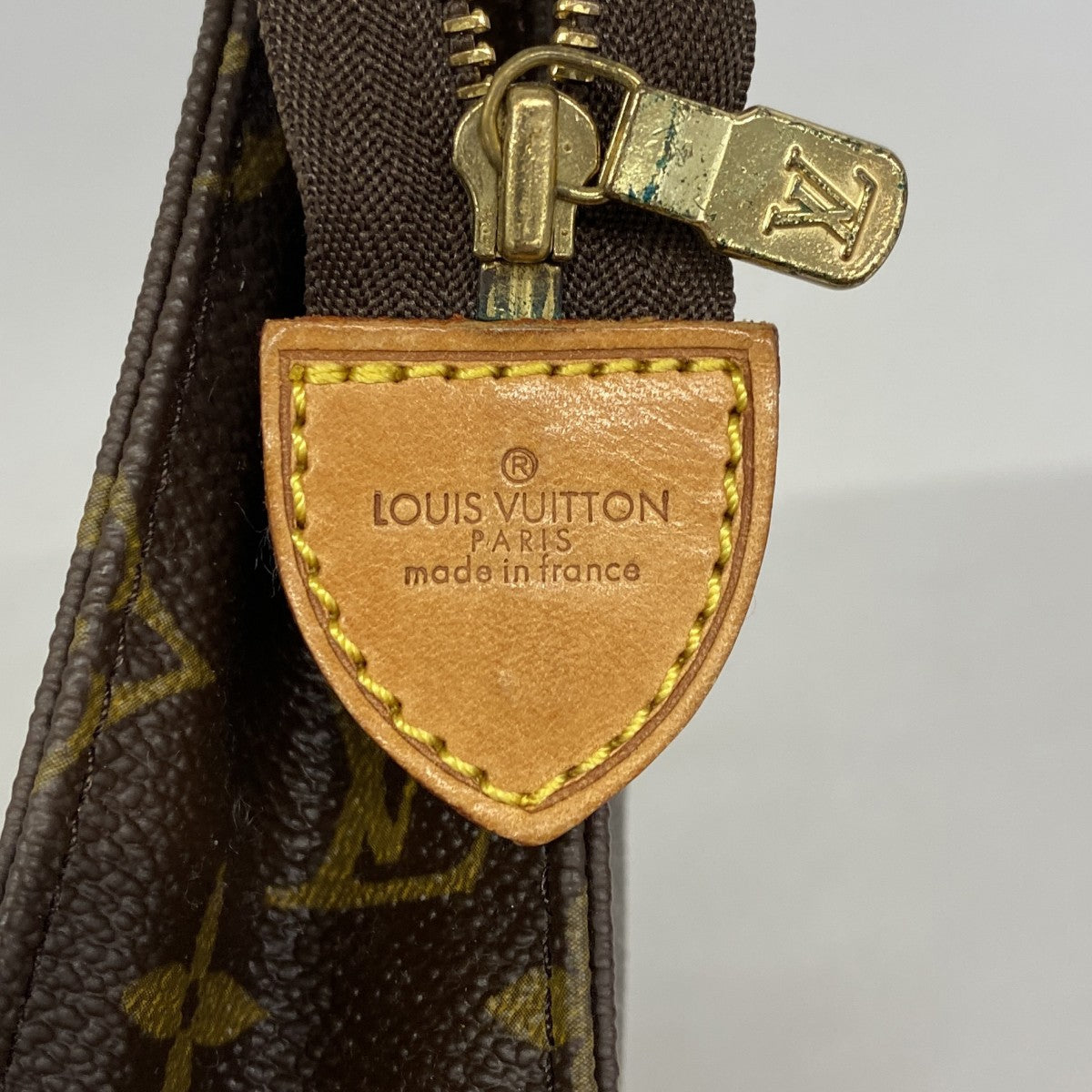 【6fe6664】ルイヴィトン ポーチ モノグラム ポシェットトワレット19 M47544 ブラウン【中古】レディース