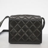 【6fe6709-k】シャネル ショルダーバッグ マトラッセ ラムスキン ブラック ゴールド金具【中古】レディース