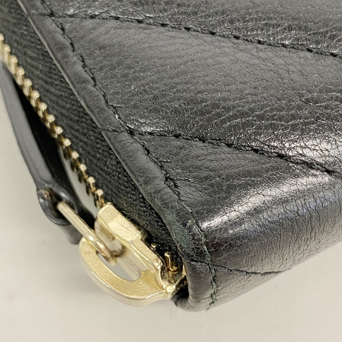 【6fe6758-k】シャネル 長財布 シェブロン レザー ブラック ゴールド金具【中古】レディース
