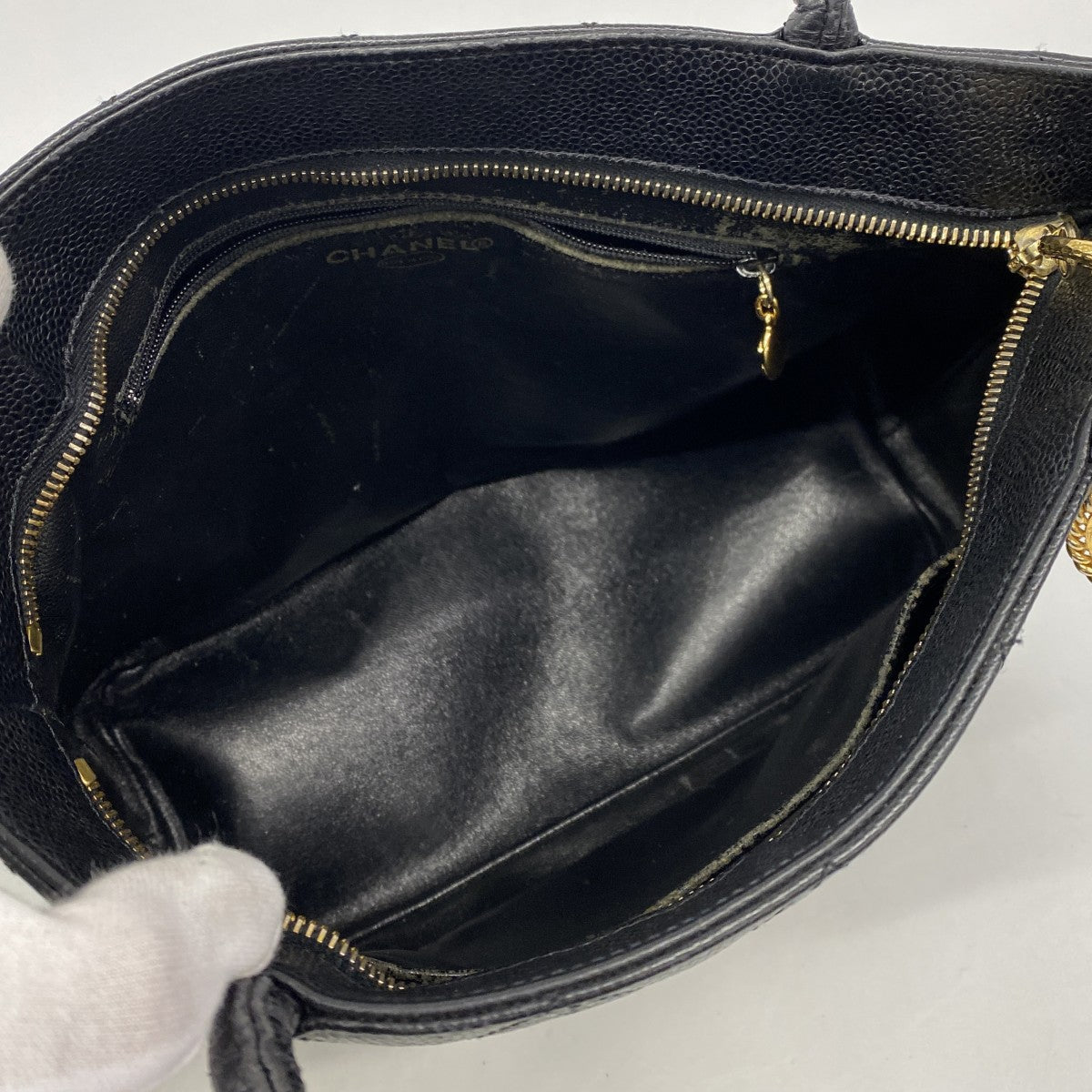 【6fe6823】シャネル トートバッグ 復刻トート キャビアスキン ブラック ゴールド金具【中古】レディース