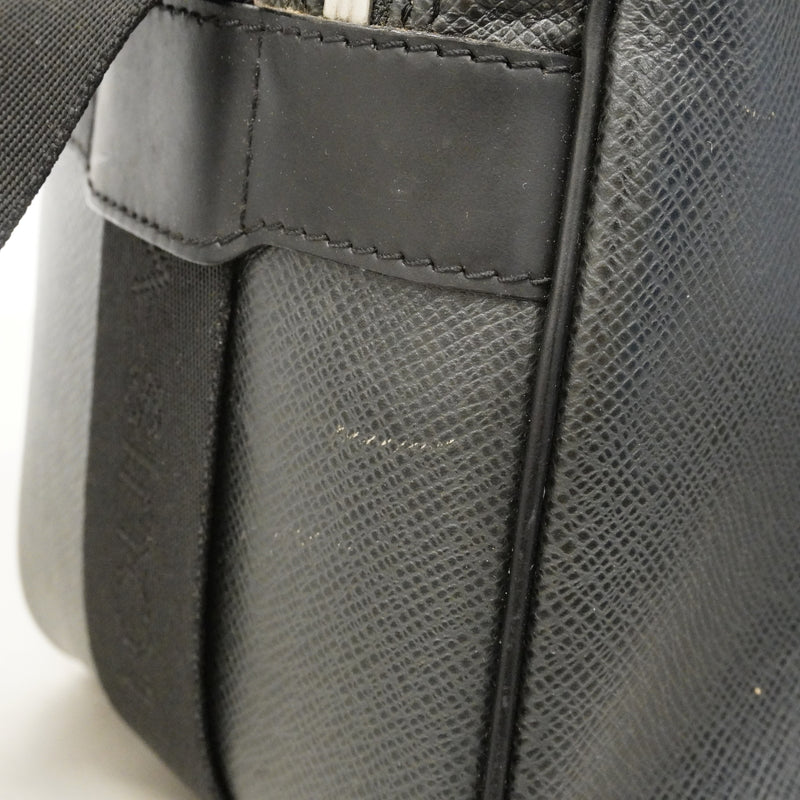 【6fe6952-k】ルイヴィトン ショルダーバッグ タイガ リポーター M30152 アルドワーズ【中古】メンズ