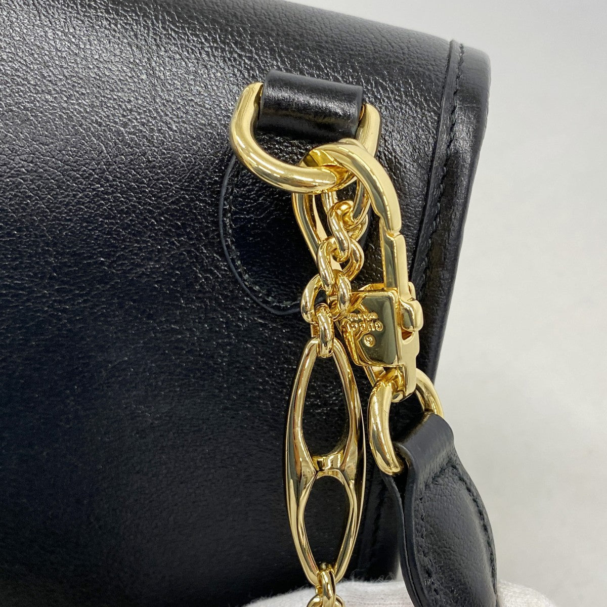【6fe6958-k】グッチ ショルダーバッグ ラジャ 570145 レザー ブラック ゴールド金具【中古】レディース