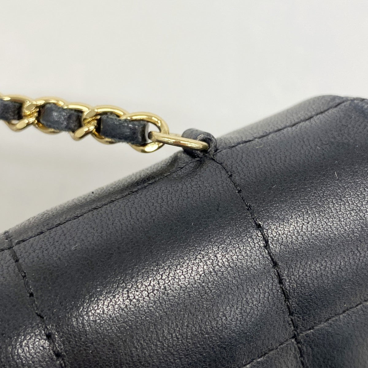 【6fe6960-k】シャネル ショルダーバッグ チョコバー チェーンショルダー ラムスキン ブラック ゴールド金具【中古】レディース