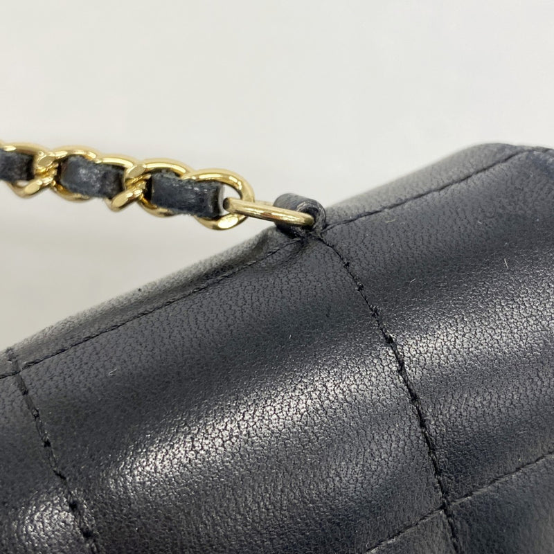 【6fe6960-k】シャネル ショルダーバッグ チョコバー チェーンショルダー ラムスキン ブラック ゴールド金具【中古】レディース
